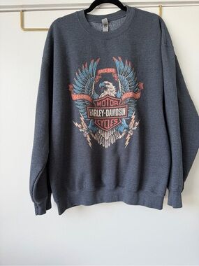 Gildan Charcoal Gray Crewneck Sweatshirt with Eagle Graphic